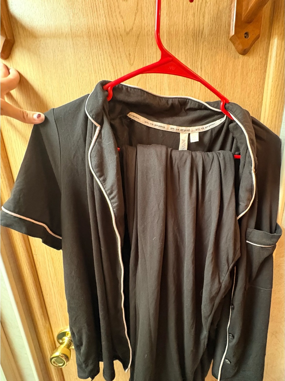 Classic Black Short-Sleeve Pajama Matching Set with Contrast Piping